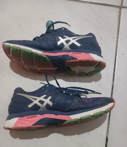 Tênis asics 37