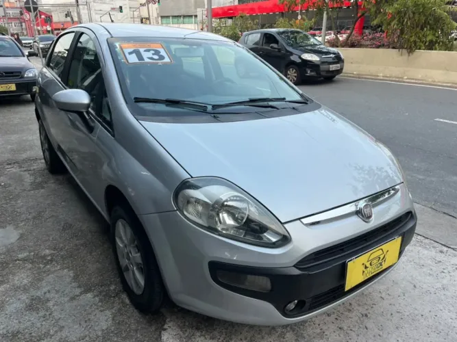 Fiat Punto Attractive 1.4 Fire Flex 8V 5P 2013