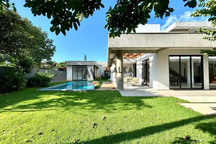 Casa para Locação em Florianópolis, Campeche, 6 dormitórios, 4 suítes, 5 banheiros, 4 vaga