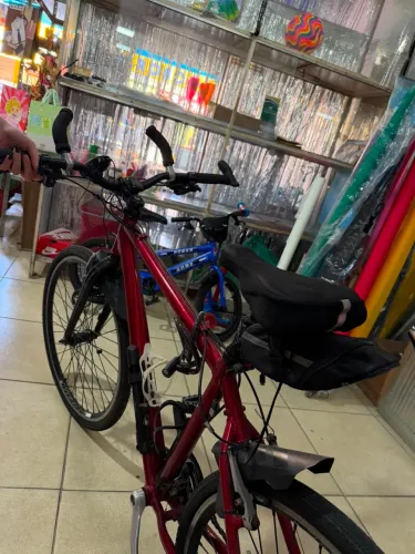 Bicicleta aro 29 alumínio com freio a disco, suspensão e 21 marchas