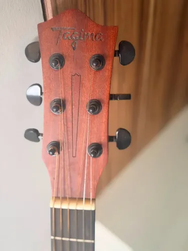 Violão Tagima Gran Reserva com cutaway em ótimo estado