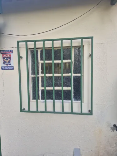 Vendo basculante e grade.