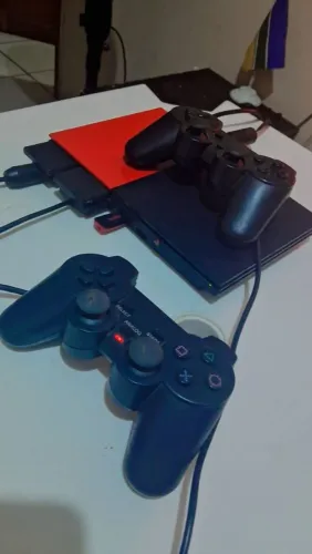 VENDO PS2 COM 2 CONTROLES !