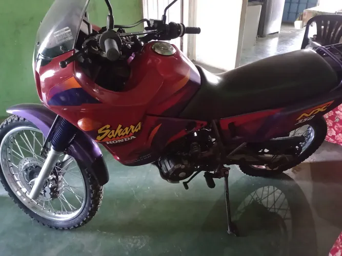 vendo  ou troco moto sahara 350 ano 97  