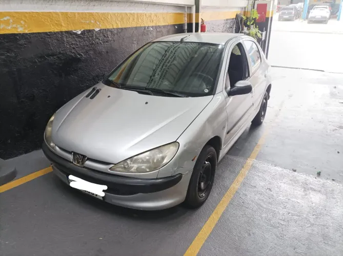 Peugeot 206 Presence 1.4/ 1.4 Flex 8V 3P 2004