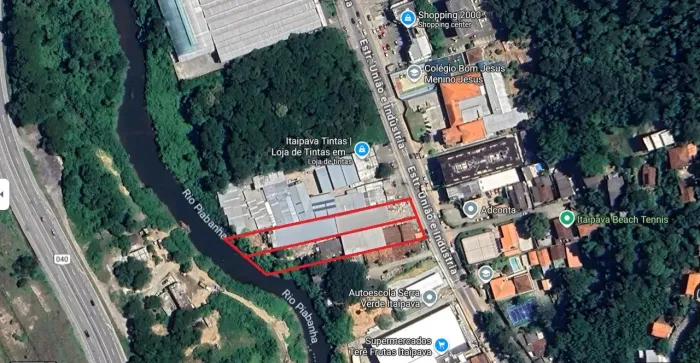 Lotes Comerciais em Area Nobre, com 30 metros de frente para a União Indústria