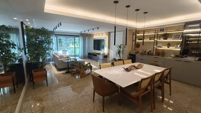 Apartamento de Alto Padrão na Praia de Icaraí: 260m², Vista Mar