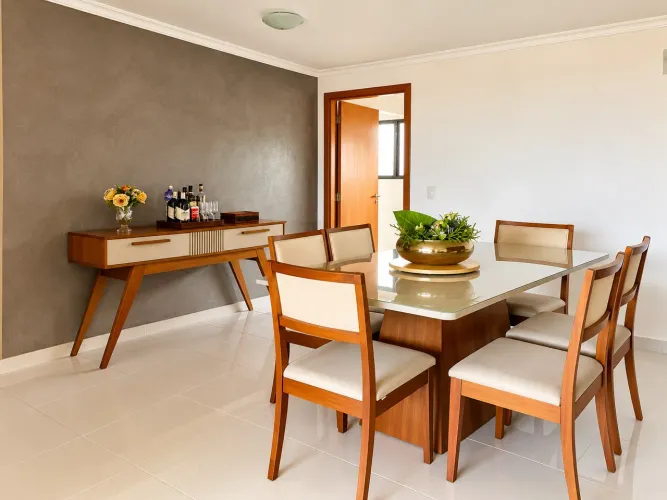 Apartamento com 03 suítes e 04 vagas