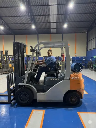 Empilhadeira Yale Clark Hyster Toyota