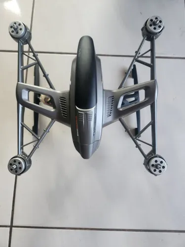 Yuneec Q500 typhoon ( pra consertar ou retirar peças)