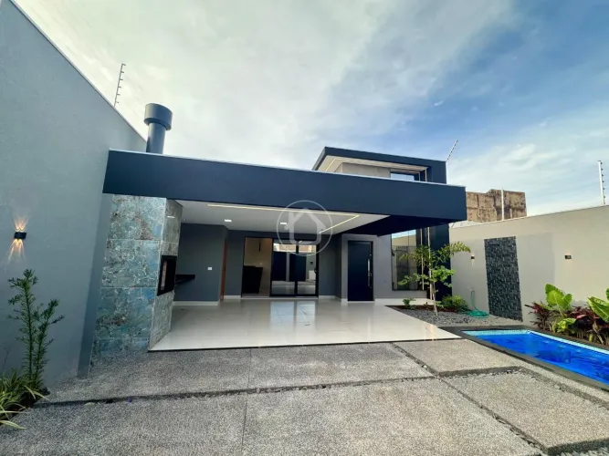 CASA ESPETACULAR A 1 MINUTO DO LAGO DO AMOR