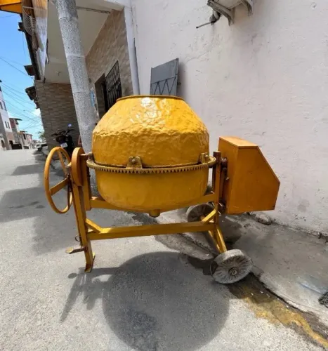Bitoneira concreto