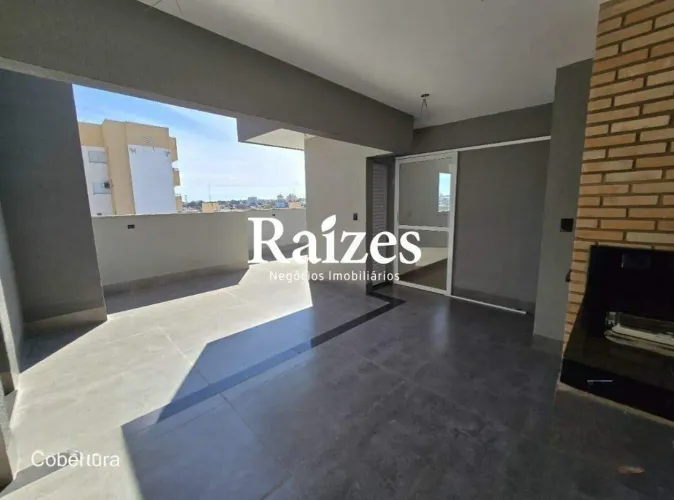 Cobertura com 3 quartos sendo 1 suíte no bairro Martins em Uberlândia