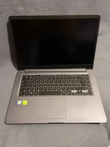 Notebook ASUS i5 8ª Geração 12GB RAM SSD 240GB GeForce 930MX