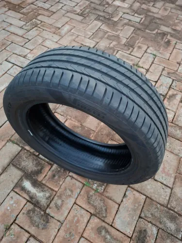 Pneu Pirelli Cinturado P7 205 50 r17 89v - Seminovo