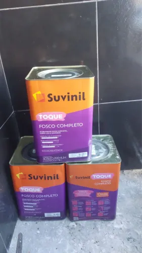 Tinta lavável branco da marca suvinil