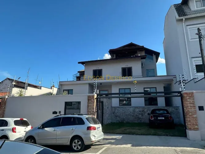 Sobrado com 9 Quartos para Locação, Centro - Pindamonhangaba