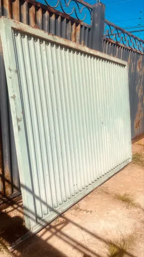 Portão de ferro