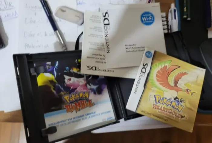 Pokemon Heart Gold Nintendo DS ( cartucho, estojo e manual)