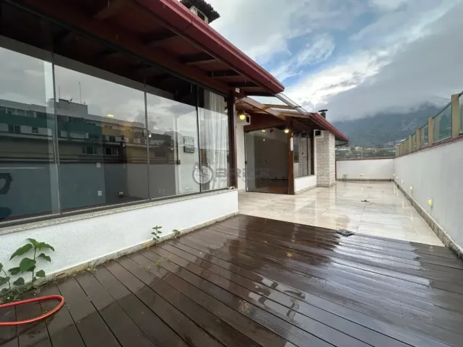 Cobertura linear à venda com 2 quartos sendo 1 suíte + dependência, 124.28 m² no Alto - Te