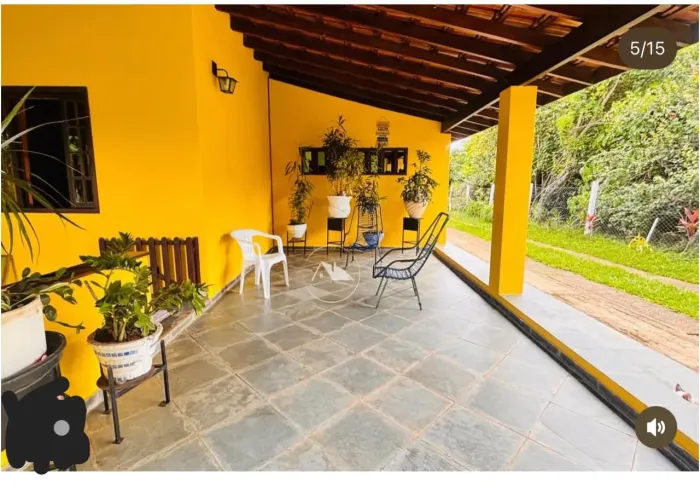 Vende-se um excelente sítio de 2,38 alqueires de pura paz e tranquilidade.