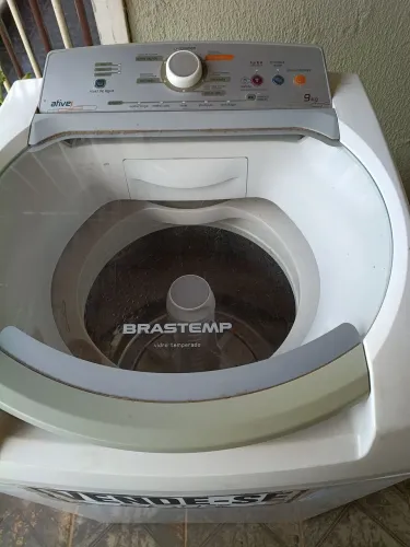 MÁQUINA DE LAVAR ROUPAS BRASTEMP 