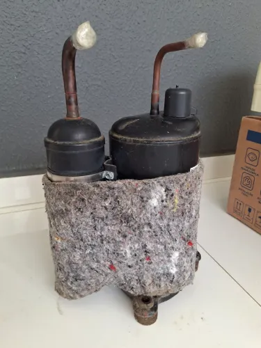 COMPRESSOR PARA AR-CONDICIONADO DE 22 MIL BTUS.