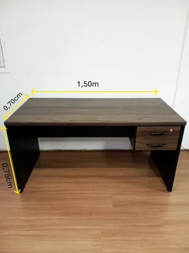 Mesa de Escritório Marrom em Madeira Maciça