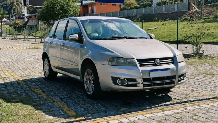 Fiat Stilo Dualogic 1.8 Flex 8V 5P 2010