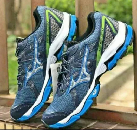 Tênis esportivo Mizuno nirvana lançamento 