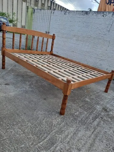 Cama de Casal Madeira de Eucalipto