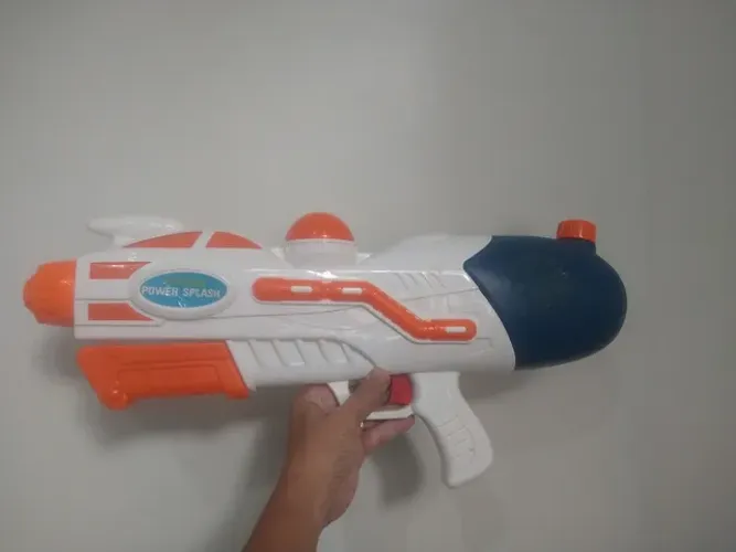 Lançador de água Perfeito Estado