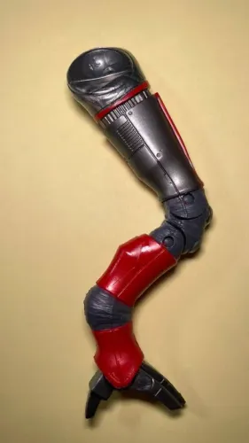 Marvel Legends Perna Esquerda Sp//dr - Peça Baf Spdr - Homem-Aranha / Spiderman