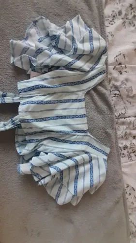 Vendo cropped nunca usado ainda com etiqueta