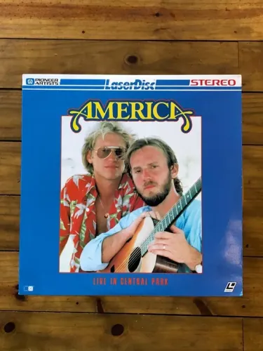 Laserdisc America - Live In Central Park 