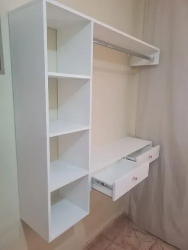 Closet com gavetas a pronta entrega