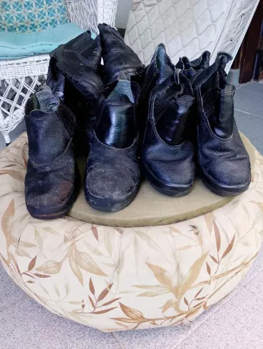 Botas  bico de aço- usadas