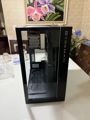 Gabinete Gamer Lian Li 011 Dynamic XL vidro Full Tower Black
