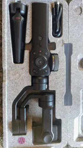 Zhiuyn Smooth 4 Estabilizador Gimbal 3 Eixos para Celuar