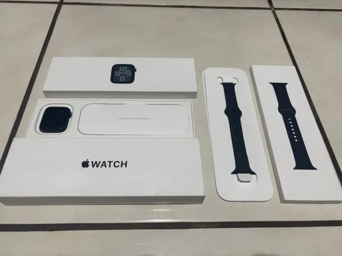 Apple Watch SE 2 geração 44mm. 