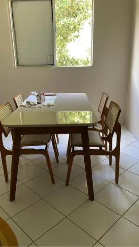 Mesa de jantar 4 lugares