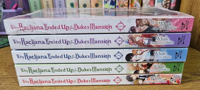 [INGLÊS] Why Raeliana Ended Up at the Duke's Mansion Vol. 1 ao 5