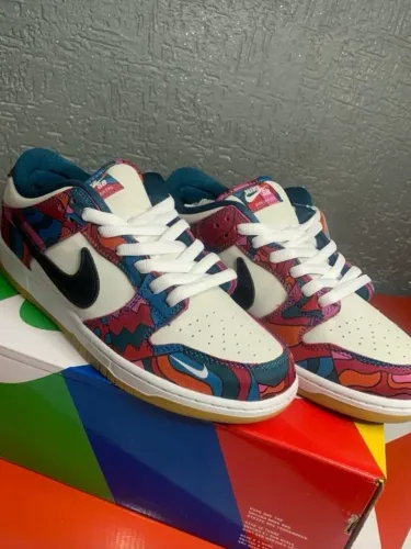 Nike Dunk SB Low x Parra