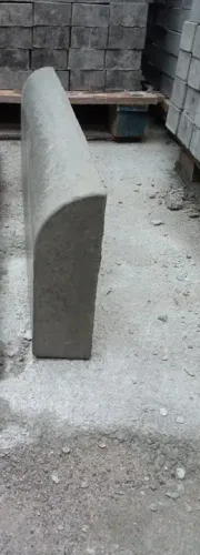 Meio Fio de Calçada de concreto