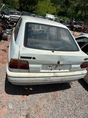 SUCATA RETIRADA DE PEÇAS FORD/ESCORT GL 1.6 1995