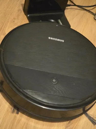 Robô Aspirador VR5000RM Powerbot-e Samsung 2 em 1: Aspira e passa pano com WI-FI