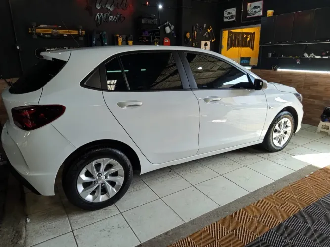 Chevrolet Onix Hatch 10MT LT2