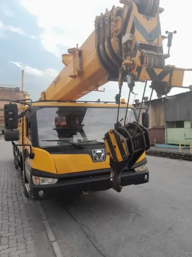 Guindaste  xcmg br 300 anoi 2019