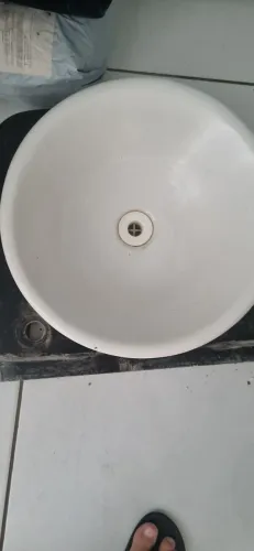 Cuba de cerâmica para banheiro