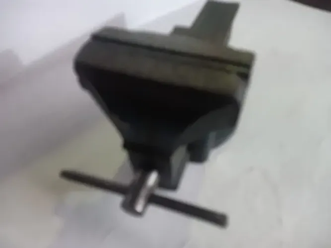 Morsa de Bancada Somar Numero 8 Pesada